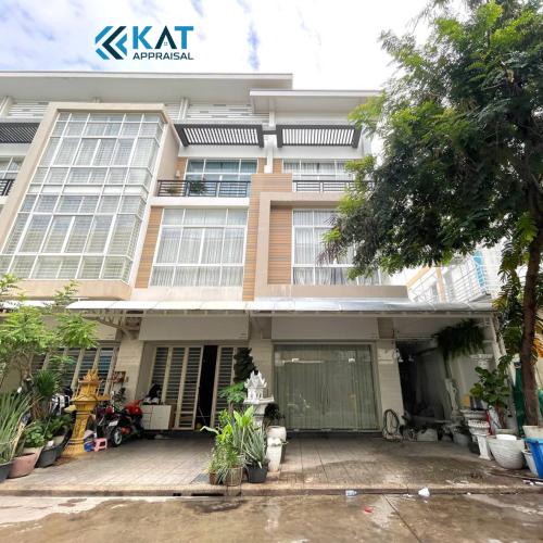 ផ្ទះអាជីវកម្មសម្រាប់ជួល​ | Shophouse For Rent សល់ដីចំហៀង