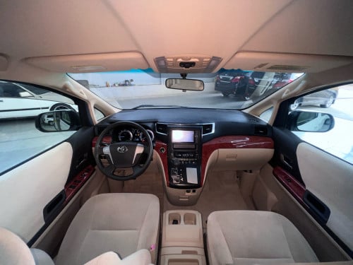 ស្តុកថ្មី ក្រដាស់ពន្ធ TOYOTA ALPhard 2013 ឡានស្អាត