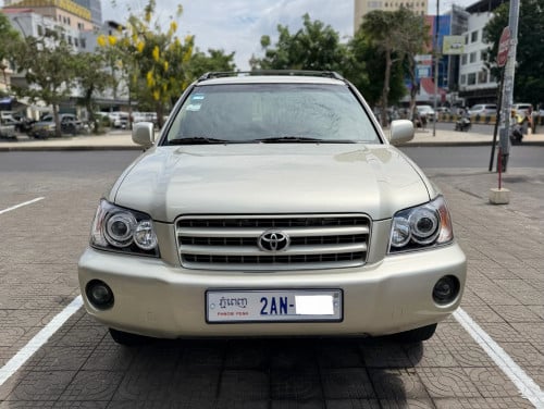 ថ្មីៗ TOYOTA HIGHLANDER 2002 V6 ប៉ុង1 ក្នុងលឿង សំបកកង់ថ្មី៤គ្រាប់ លេងគុជហើយ