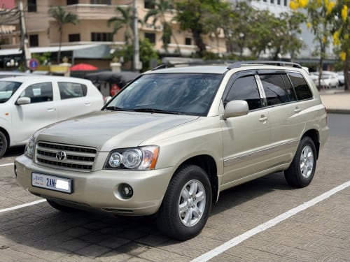 ថ្មីៗ TOYOTA HIGHLANDER 2002 V6 ប៉ុង1 ក្នុងលឿង សំបកកង់ថ្មី៤គ្រាប់ លេងគុជហើយ