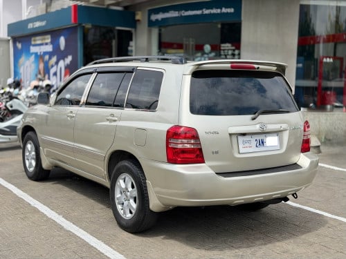 ថ្មីៗ TOYOTA HIGHLANDER 2002 V6 ប៉ុង1 ក្នុងលឿង សំបកកង់ថ្មី៤គ្រាប់ លេងគុជហើយ