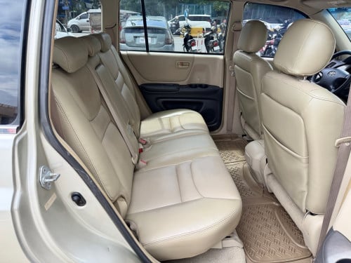 ថ្មីៗ TOYOTA HIGHLANDER 2002 V6 ប៉ុង1 ក្នុងលឿង សំបកកង់ថ្មី៤គ្រាប់ លេងគុជហើយ