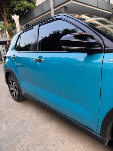 លក់ឡានជិះផ្ទាល់ខ្លួន Toyota Raize 2023