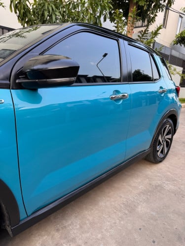 លក់ឡានជិះផ្ទាល់ខ្លួន Toyota Raize 2023