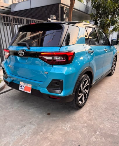 លក់ឡានជិះផ្ទាល់ខ្លួន Toyota Raize 2023