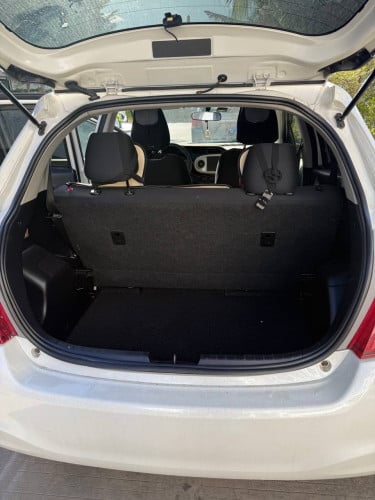 លក់ Toyota Vitz