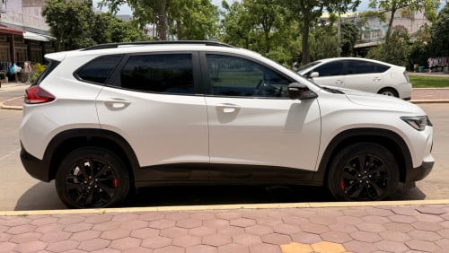 មហាថ្មី Tracker 023 ហ្សុិន១ជុំ ប្រើបានជាង១មុឺនគីឡូ ម្ចាស់ដើម
