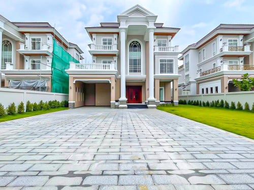 ✅ឃ្វីនវីឡា ដីវែង40m សម្រាប់លក់ នៅបុរីប៉េងហួតបឹងស្នោ ក្នុងគម្រោង Eco Romance H-15944