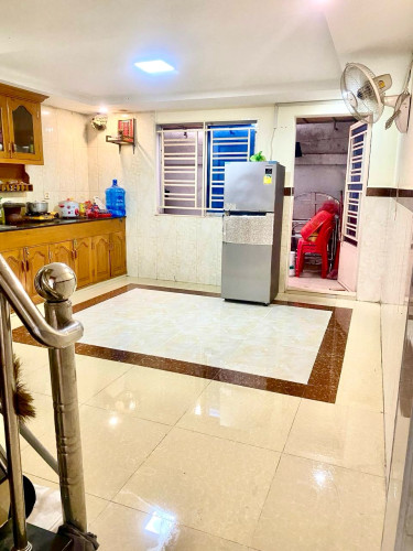 ✅ផ្ទះល្វែង សម្រាប់ជួល ម្តុំផ្សារត្រពាំងថ្លឹង (Code: R-00199)