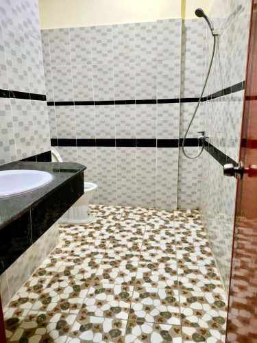 ✅ផ្ទះល្វែង សម្រាប់ជួល ម្តុំផ្សារត្រពាំងថ្លឹង (Code: R-00199)
