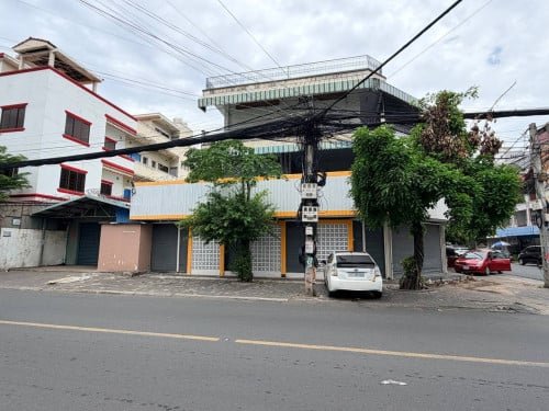 ⭕️ហាងជួលម្តុំផ្សារអូរឡាំពិក(អតីតហាងកាហ្វេយក្សា)
