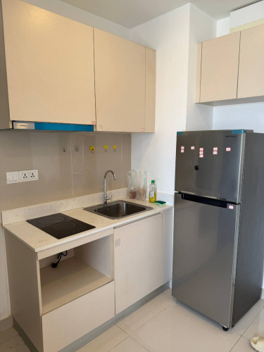 🍁 2 bed at Park Land for rent