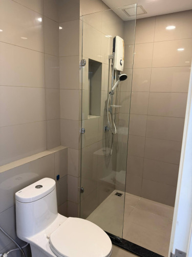 🍁 2 bed at Park Land for rent