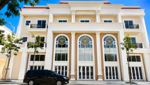 * 🏡 ផ្ទះអាជីវកម្មសម្រាប់លក់ឬជួល (កម្ពស់2ជាន់) នៅតាមបណ្តោយផ្លូវជាតិលេខ6A