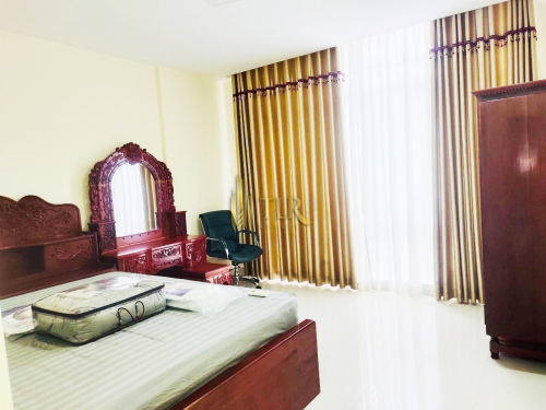🏡 Shophouse for Rent