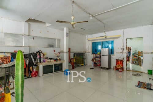 #សម្រាប់លក់ 🏢 ផ្ទះអាជីវកម្មនៅជាប់ផ្លូវធំ 3 បន្ទប់គេង – បឹងកក់ 1,  ភ្នំពេញ