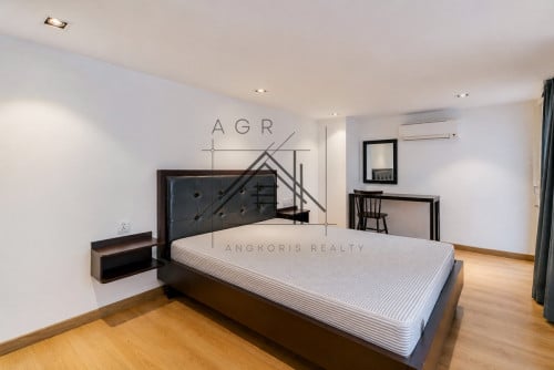 🏢 Duplex 2 Bedroom Serviced Apartment For Rent in Russian Market – Phnom Penh