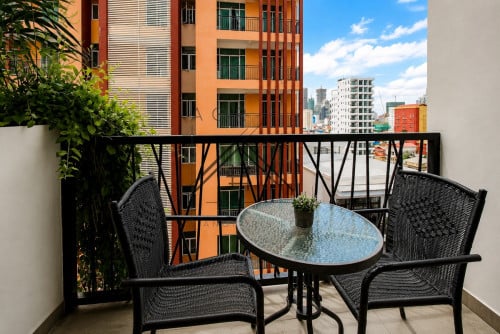 🏢 Duplex 2 Bedroom Serviced Apartment For Rent in Russian Market – Phnom Penh