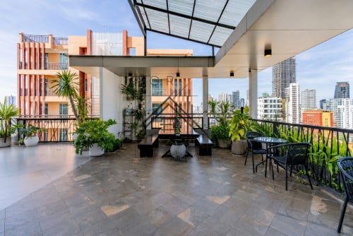 🏢 Duplex 2 Bedroom Serviced Apartment For Rent in Russian Market – Phnom Penh