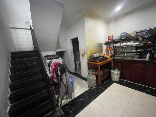 🏦House Available for Urgent Sale at a Special Price (Negotiable).
