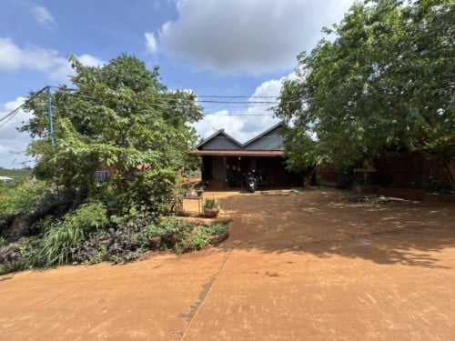 🏦House for Available for Urgent Sale at a Special Price (Negotiable).