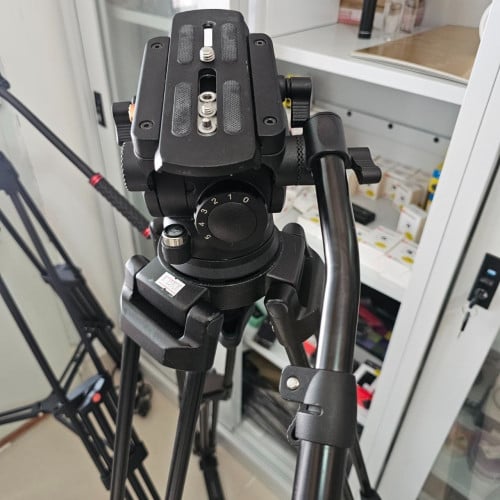 👉2 Tripod NEST NT-680H Payload 12kg Bowl 100mm 90 to 95%