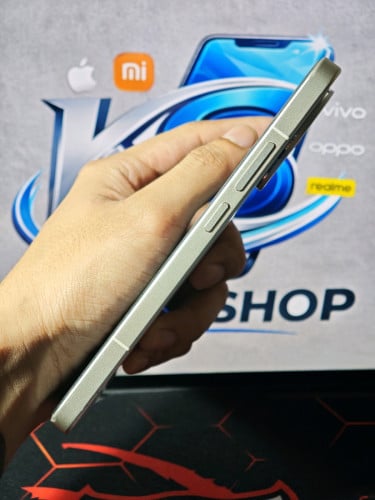 📱Redmi K80 Ultra 5G / China  💾RAM12G+12G/Storage256G✅នៅស្អាត98%(លក់មានការធានាត្រឹមត្រូវ)