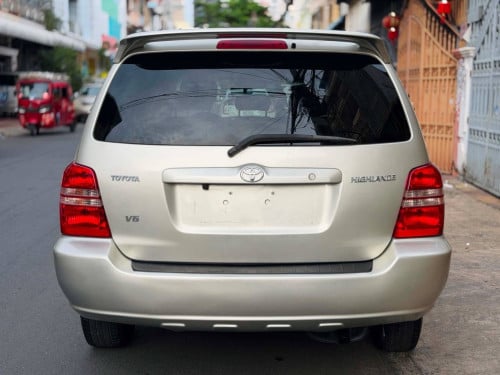 🔥Highlander 02V6ប៉ុង1 កៅអុីចុចក្នុងលឿង ផ្លាកលេខ2AN ឡានមូលអត់បុកប៉ះច្រេះ