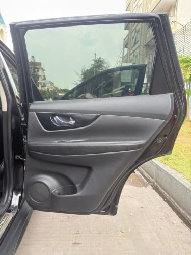 🚘 មហាសែនថ្មី  ថ្មី 99% NISSAN XTRAIL