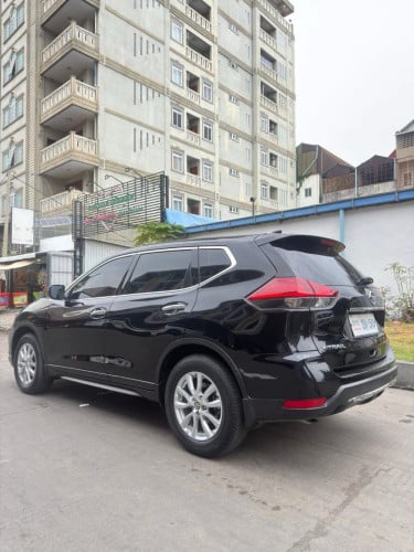 🚘 មហាសែនថ្មី  ថ្មី 99% NISSAN XTRAIL