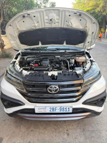 🚘 ធានាឡានថ្មីខ្លាំង TOYOTA RUSH 2020 TRD ម្ចាស់ដេីមប្រើបានតិច
