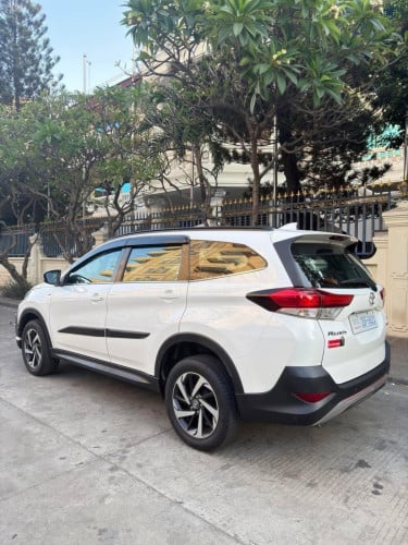 🚘 ធានាឡានថ្មីខ្លាំង TOYOTA RUSH 2020 TRD ម្ចាស់ដេីមប្រើបានតិច