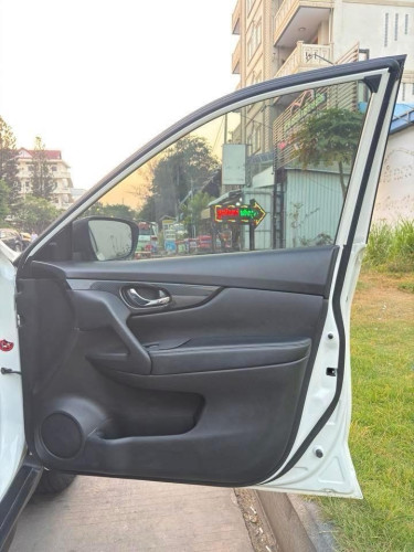 🚘 ថ្មីហួសការស្មានថ្មី X-TRAIL 2021ម្ចាស់ដេីម ថ្នាំសុីនមួយជុំ