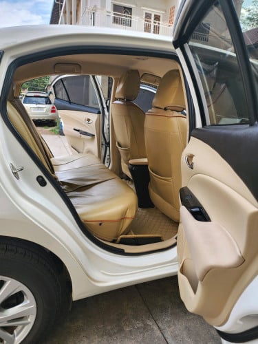 លក់​ VIOS ឆ្នាំ018  ម្ចាស់ទី១ មានរំលោះសុទ្ធរឺវ៉ៃដូរបានគ្រប់សារីគ្រប់ខេត្ត