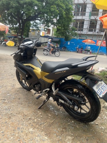 លក់ធូរៗ Winner 2022 ABS Smart key  ជិះបាន20000Km  ម៉ាស៊ីនរត់អេម 1590$ចរចា 098240033