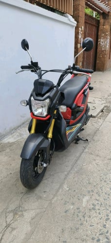 ម៉ូតូzoomerx 018លក់830$មានពន្ធ
