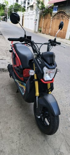 ម៉ូតូzoomerx 018លក់830$មានពន្ធ