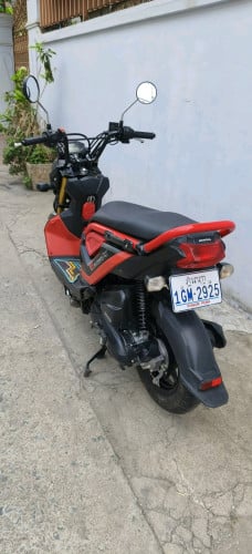 ម៉ូតូzoomerx 018លក់830$មានពន្ធ