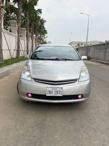 05 h full ឡានស្អាត​ អាគុយabsនៅល្អ​ លេងហេីយ​ សំបកកង់ថ្មី