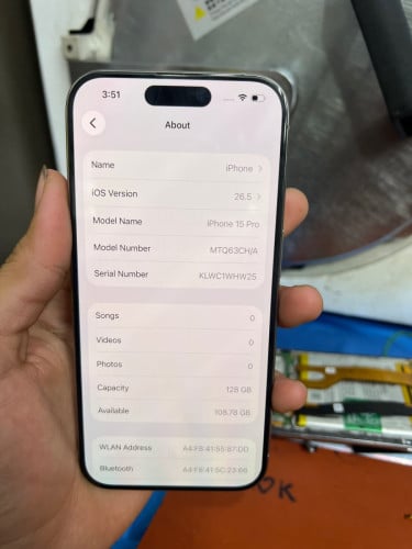 15 Pro sim2 ស្អាត់ៗ99%