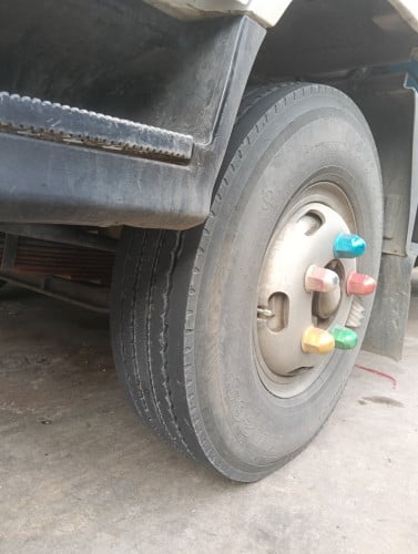 2.5T ឆ្នាំ02ឡានស្អាត11000$ (Telegram 070580007)