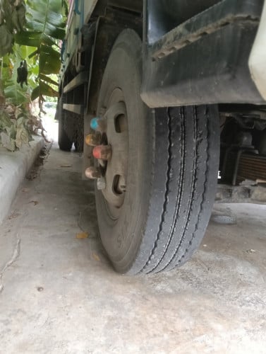 2.5T ឆ្នាំ02ឡានស្អាត11000$ (Telegram 070580007)