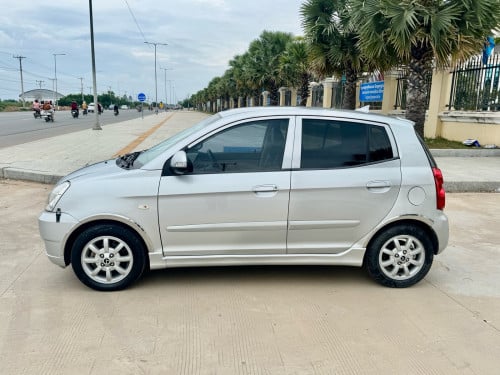 2005  kia morning full options ABS ឡានស្អាតឯកសារគ្រប់ ម៉ាសុីនស្អាតជិះស្រួលមិនពុក មិនច្រេះ