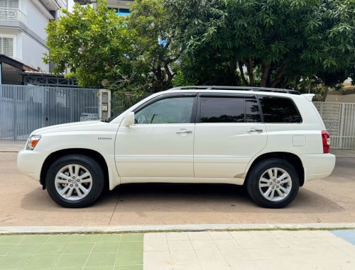 2006 - limited + hybrid  full . កៅអី​.3ជួរ  ម្ចាស់ដើមផ្ទាល់
