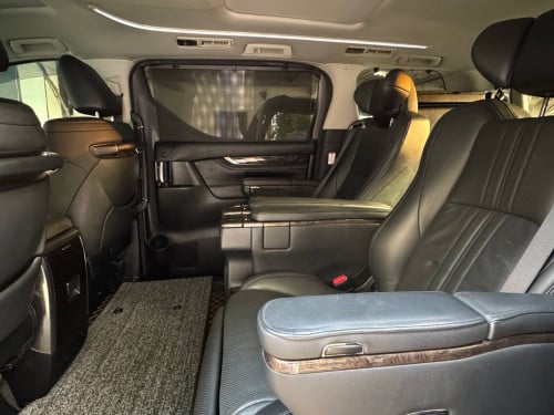 2020 Full Excutive lounge Hybrid