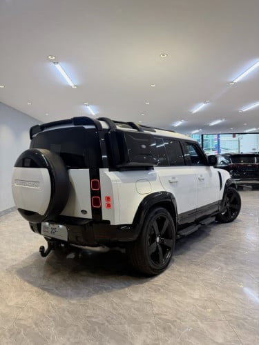 2020 Land Rover defender D240