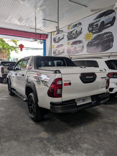 2022 Toyota Hilux Rally ទឹកថ្នាំស្រុិន១ជុំ ឃ្លុបសូម៉ូ