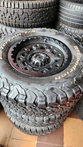 285 70 17R BFGoodrich យ៉ាន់ថ្មី 620$