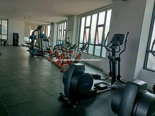2Bedroom Pool Gym Studio Condo near Olympia Mall