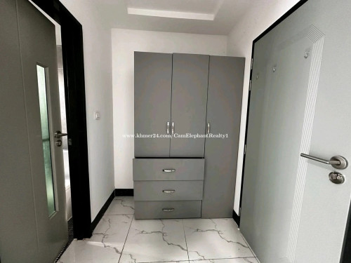 2Bedroom Pool Gym Studio Condo near Olympia Mall